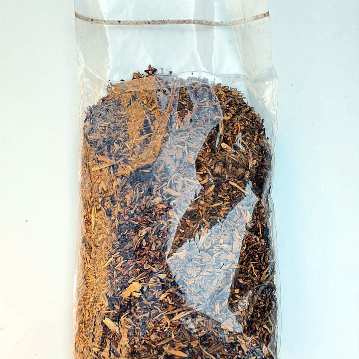 Threshed flue-cured Virginia lamina sample, sealed bag