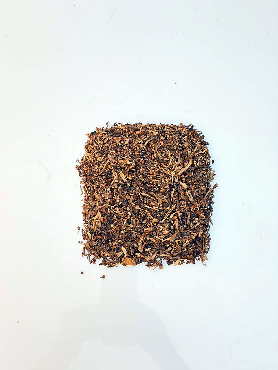 Cut FCV tobacco lamina pieces, sample heap